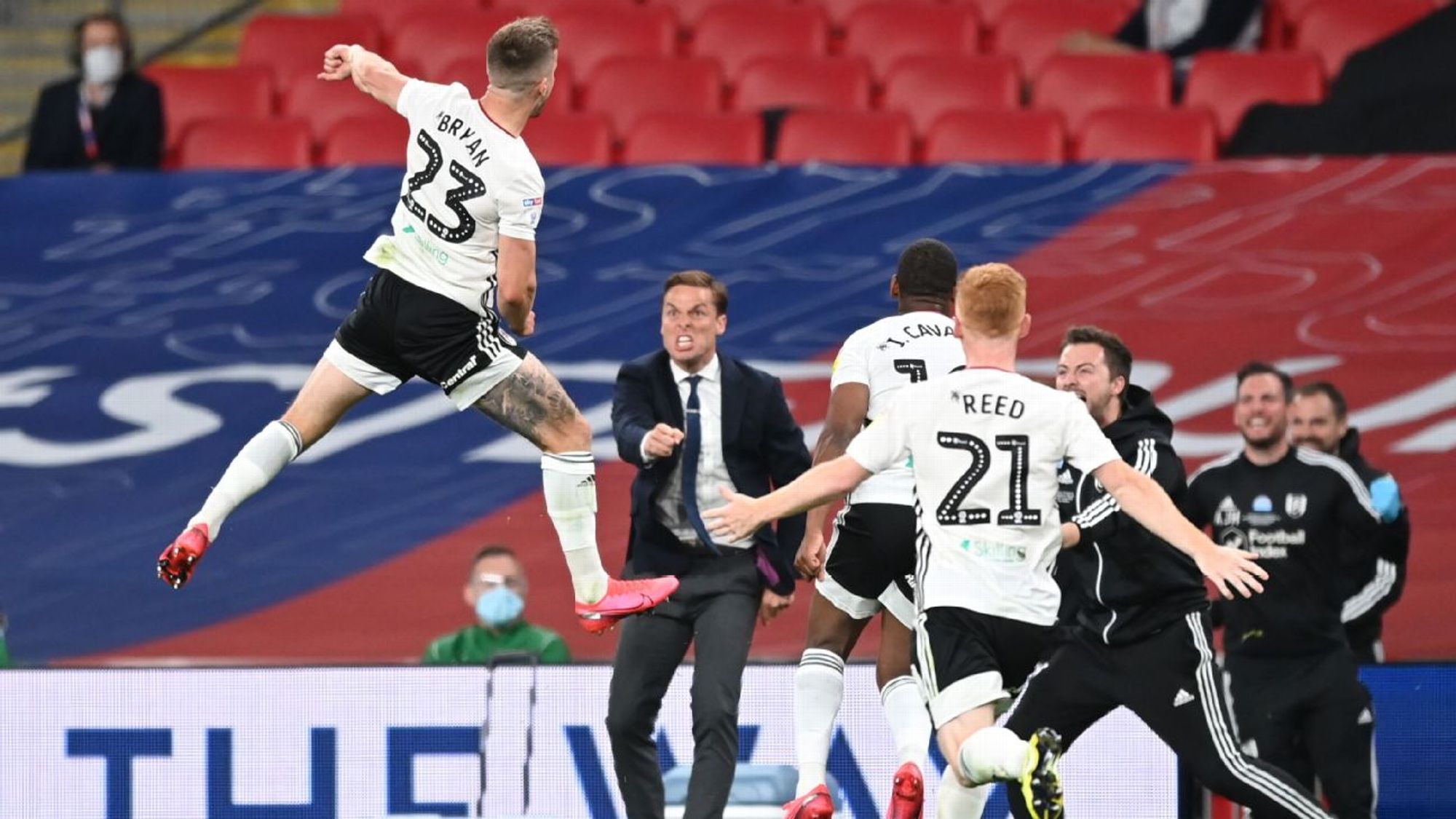 利之間的微 利之間的微